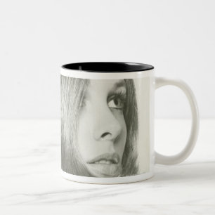Junge Frau 2 Zweifarbige Tasse