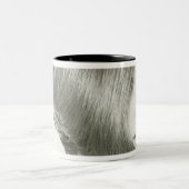 Junge Frau 2 Zweifarbige Tasse (Mittel)
