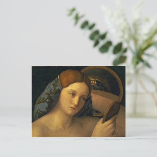 Junge Frau auf ihrer Toilette Postkarte (Stehend Vorderseite)