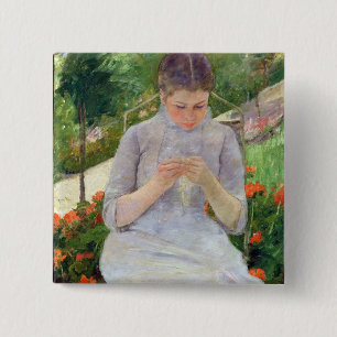 Junge Frau, die im Garten, c.1880-82 näht Button