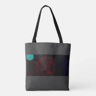 Junge Frau in nächtlicher Landschaft Tasche