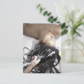 Junge Frau mit Haarbehandlung Postkarte (Stehend Vorderseite)