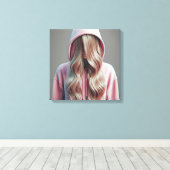 Junge Frau versteckt sich hinter dem langen blonde Leinwanddruck (Insitu (Holzboden))