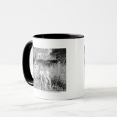 Junge füttert Antilope Tasse (Vorderseite Links)