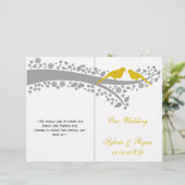 Junge gelbe Liebchen gefaltet Hochzeitsprogramm (Stehend Vorderseite)