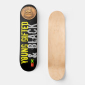 JUNGE GESCHMACK- UND SCHWARZE SKATEBOARTEN SKATEBOARD (Vorderseite)