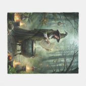 Junge Hexe im Mystischen Wald Ritual Fleecedecke (Vorderseite (Horizontal))