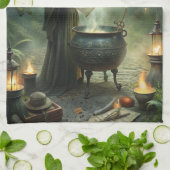 Junge Hexe im Mystischen Wald Ritual Geschirrtuch (Gefaltet)