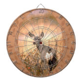 Junge Hirsche in Wildblumen mit grungy Texture Art Dartscheibe (vorne)