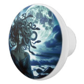 Junge Hübsche Medusa am Mond und Ozean Keramikknauf (Rechts)