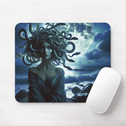 Junge Hübsche Medusa am Mond und Ozean Mousepad (Mit Mouse)