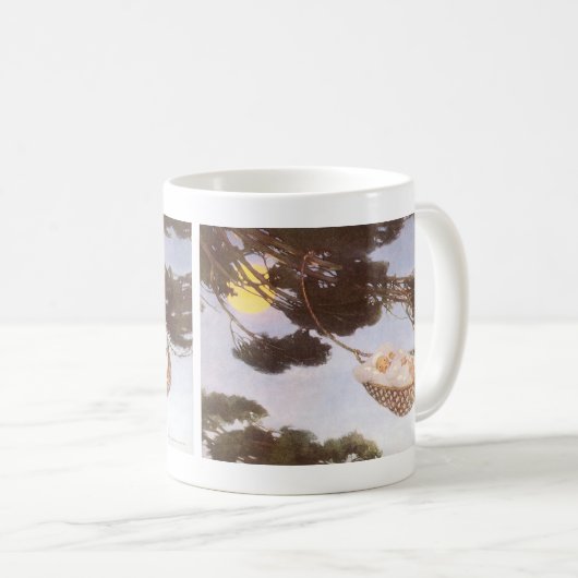 Junge in Hassoc Tree von Jessie Willcox Smith Kaffeetasse (VorderseiteRechts)