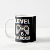 Junge Junge Junge Stufe 6 Entsperrter Video-Gamer  Kaffeetasse (Links)