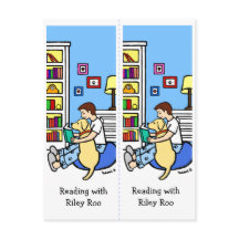 Junge lesen mit einem Gelben Labrador Lesezeichen