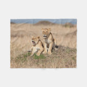 Junge Löwen Fleecedecke (Vorderseite (Horizontal))