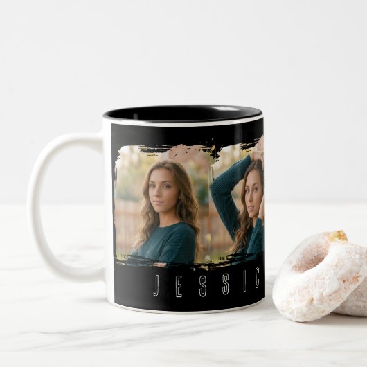 Junge Mädchen Collage-Typografie Zweifarbige Tasse (Mit Donut)