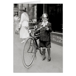Junge mit einem Fahrrad, 1922