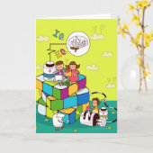 Junge mit einem Mädchen, das auf eines Rubiks Karte (Gelbe Blume)