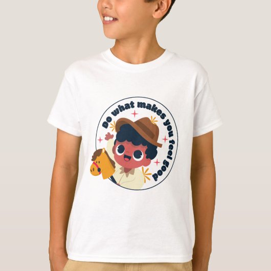 Junge mit Holzpferd fröhlich T-Shirt (Vorderseite)