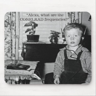 Junge mit Kristallradio Humor Mousepad