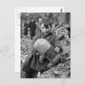 Junge mit Plüschtier, 1945 Postkarte (Vorne/Hinten)