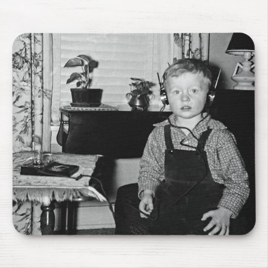 Junge mit Retro-Kristallradio-Set Mousepad (Vorne)