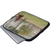 Junge Mönche und Gebetsfahnen Laptopschutzhülle (Vorne Knopf)