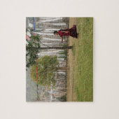 Junge Mönche und Gebetsfahnen Puzzle (Vertikal)