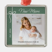 Junge Mutter und Baby Erstes Foto Ornament Aus Metall (Vorne)