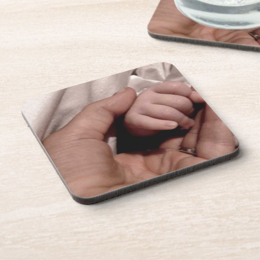 Junge Mutter und Baby - Lebensfreude Untersetzer (Linke Seite)