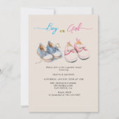 Junge oder Mädchen Sneakers Beige Gender Reveal Pa Einladung (Vorderseite)