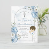 Junge Pracht Erste Heilige Kommunion Dusty Blue Fl Einladung (Stehend Vorderseite)
