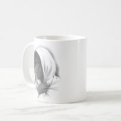 Junge Sizilien-Frau mit Mantel Kaffeetasse (Vorderseite Links)