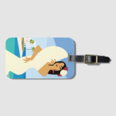 Junge spanische Lady posiert mit Fan an der Küste Gepäckanhänger (Vorderseite (Horizontal))