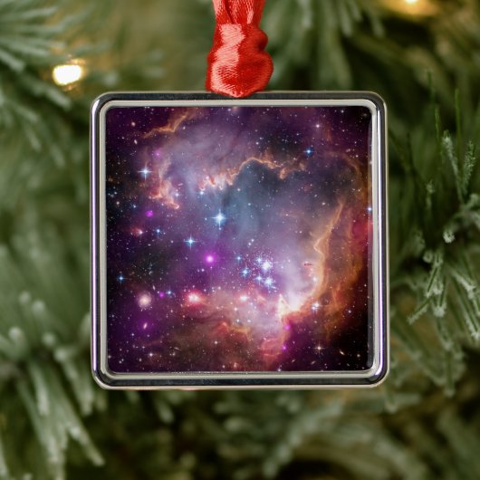 Junge Sterne in der kleinen Zauberwolke. Ornament Aus Metall (Baum)