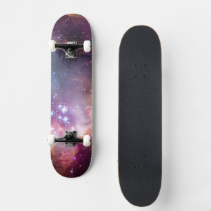Junge Sterne in der kleinen Zauberwolke. Skateboard
