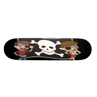 Junge Swashbucklers Skateboard