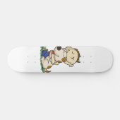 Junge umarmt liebend seinen Hund | Farbe wählen Skateboard (Horizontal)