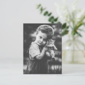 Junge und Kätzchen Postkarte (Stehend Vorderseite)