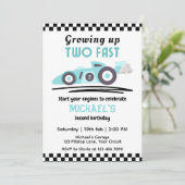 Jungen 2. Geburtstag werden zwei schnelle Rennwage Einladung (Stehend Vorderseite)