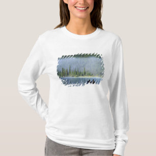 Jungen angeln am Waterfowl Lake, Banff National T-Shirt