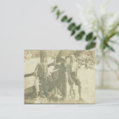 Jungen, die den grünen Fluss fischen Postkarte (Stehend Vorderseite)