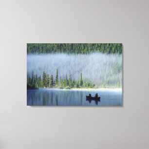 Jungen fischen am Waterfowl Lake, Banff National Leinwanddruck