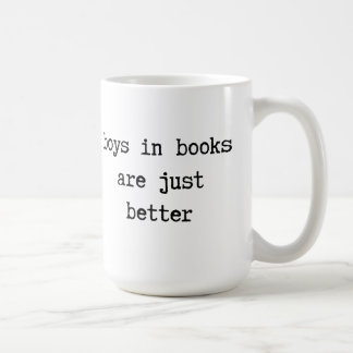 Jungen in den Büchern sind gerade bessere Tasse
