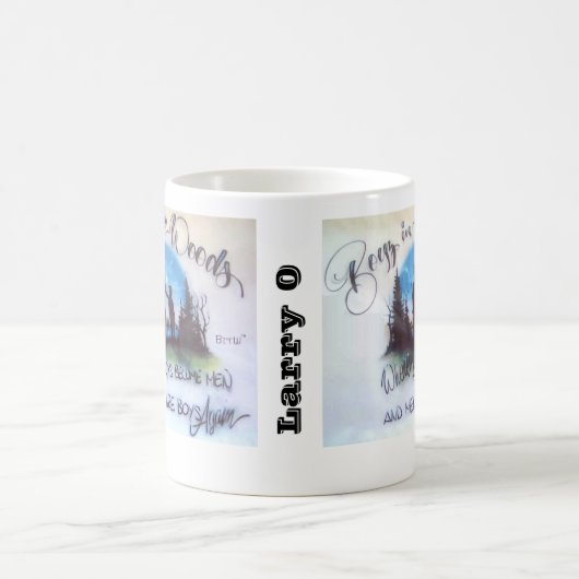 Jungen in der Holz-Tasse Kaffeetasse (Mittel)