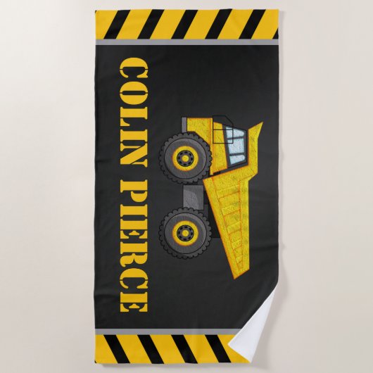 Jungen-Kipper-personalisiertes Badetuch (Vorderseite)