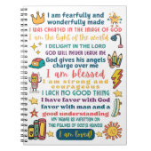 Jungen mit positiver Bejahungsschrift Notizblock (Vorderseite)