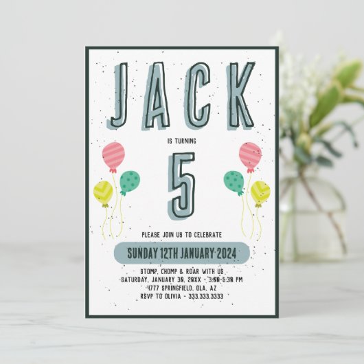 Jungen Niedlich Modernes dunkles Grün Thema Kinder Einladung (Stehend Vorderseite)