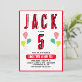 Jungen Niedlich Modernes Rotmotiv Kinder 5. Geburt Einladung (Stehend Vorderseite)