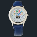 Jungen Niedliche Zuchttiere und blaue Traktoren Ki Armbanduhr<br><div class="desc">Diese niedliche und moderne Kinderuhr bietet Cartoon für landwirtschaftliche Nutztiere mit einem blauen Traktor, Pferd, Schwein, Kaninchen, Hühner, rote Scheune und Blume, und kann mit Ihrem Jungennamen personalisiert werden. Mit klaren, leicht lesbaren Zahlen ist diese "erste" Uhr ideal für Kinder oder Kleinkinder, die gerade erst mit dem Lernen beginnen. Das...</div>